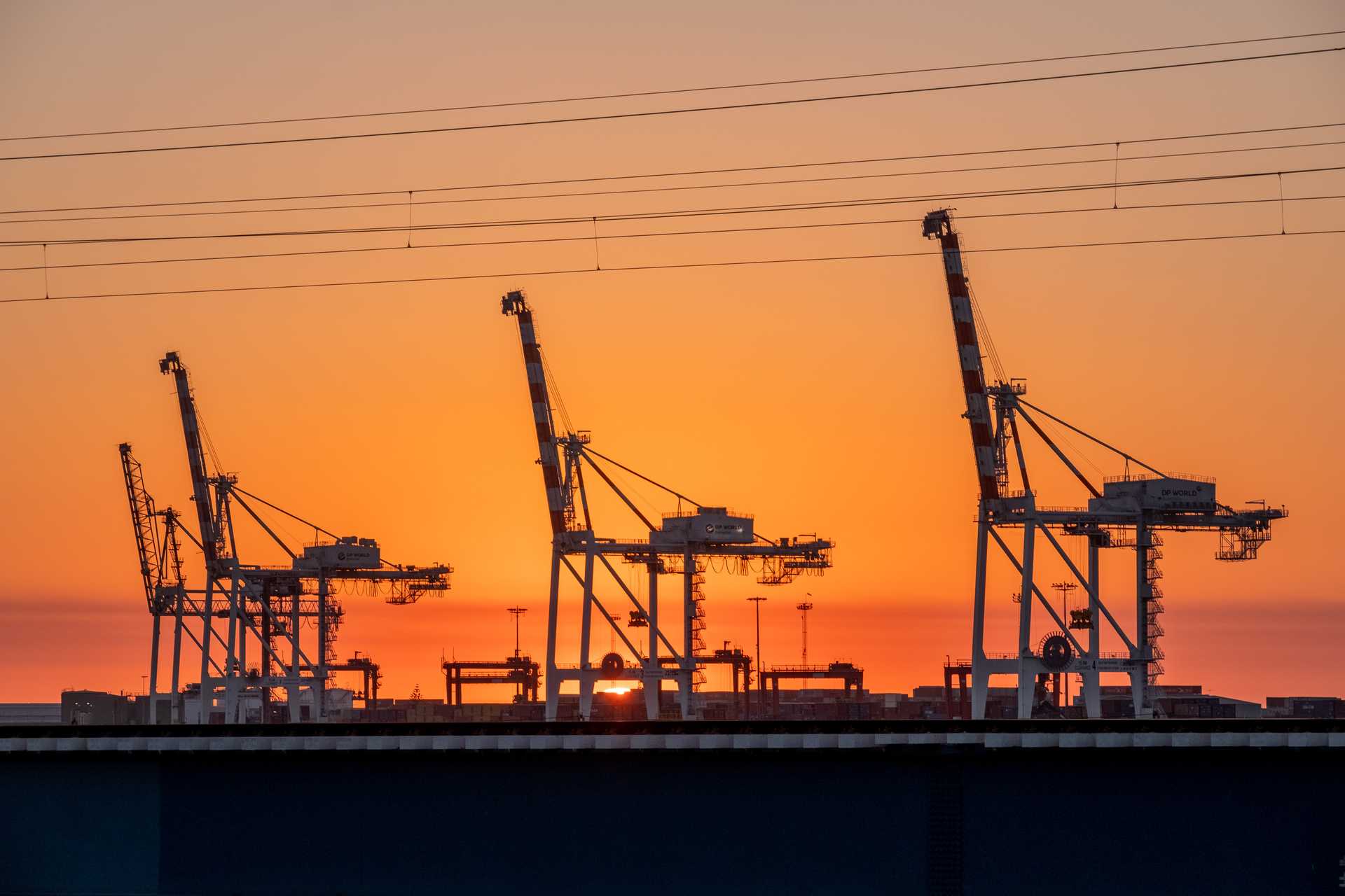 Fremantle Port at sunset | FUJIFILM X-T2 | XF50-140mmF2.8 R LM OIS WR | 106.0 mm | 1/250 | f/8 | ISO 400